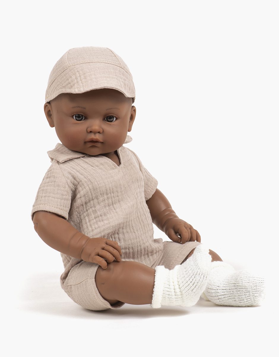 Bambinis Puppe Augustin, 47 cm mit Sommeroutfit & Winteraccessoires